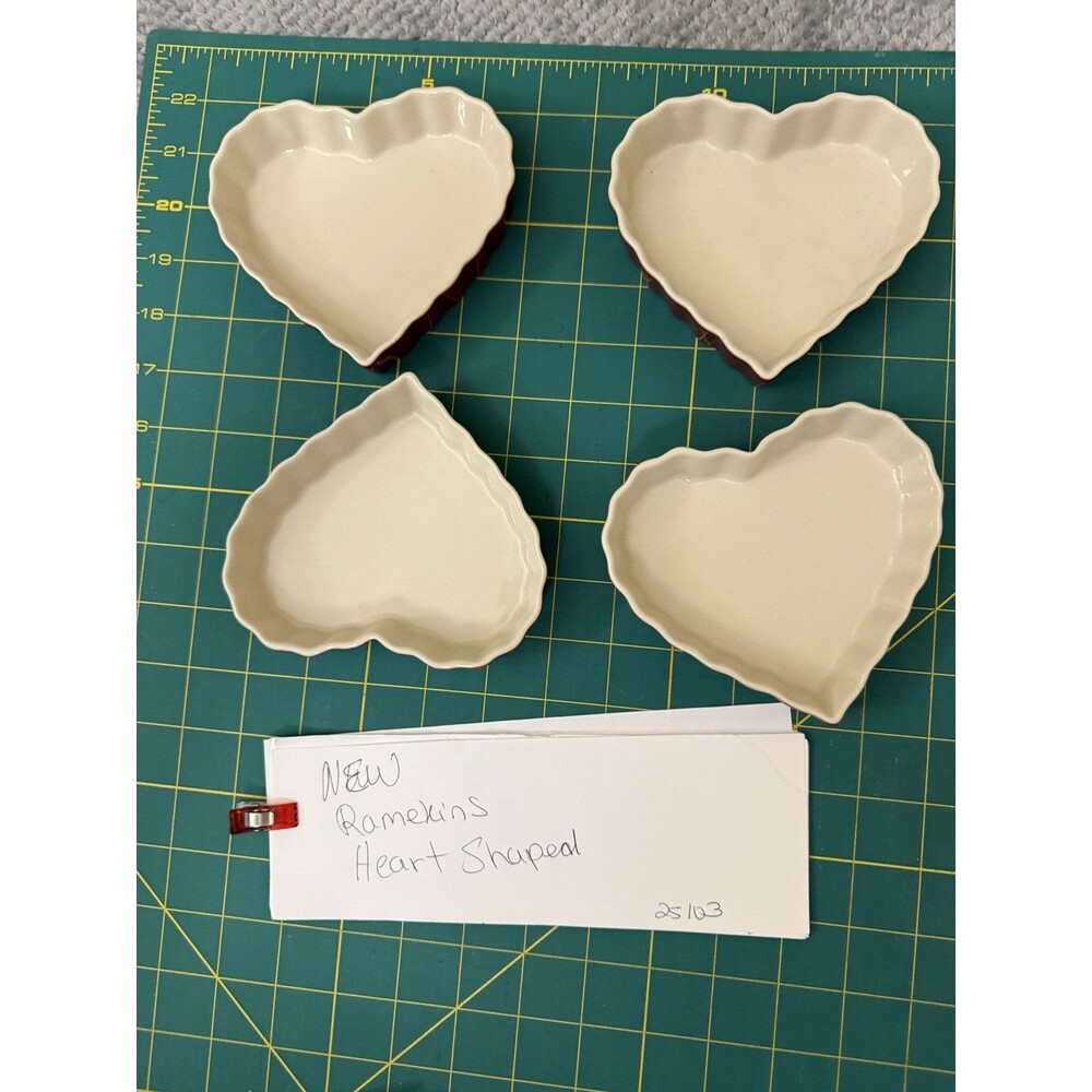 Rose Levy Beranbaum Sweetheart Bakeware Heart Shaped Dish Ceramic Set of 4 Crème